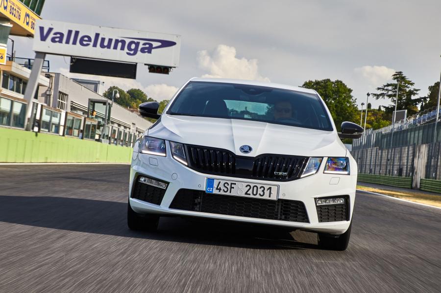  Skoda Octavia RS 245 (5E) 2017 года  (WW) (фото 35 из 50)